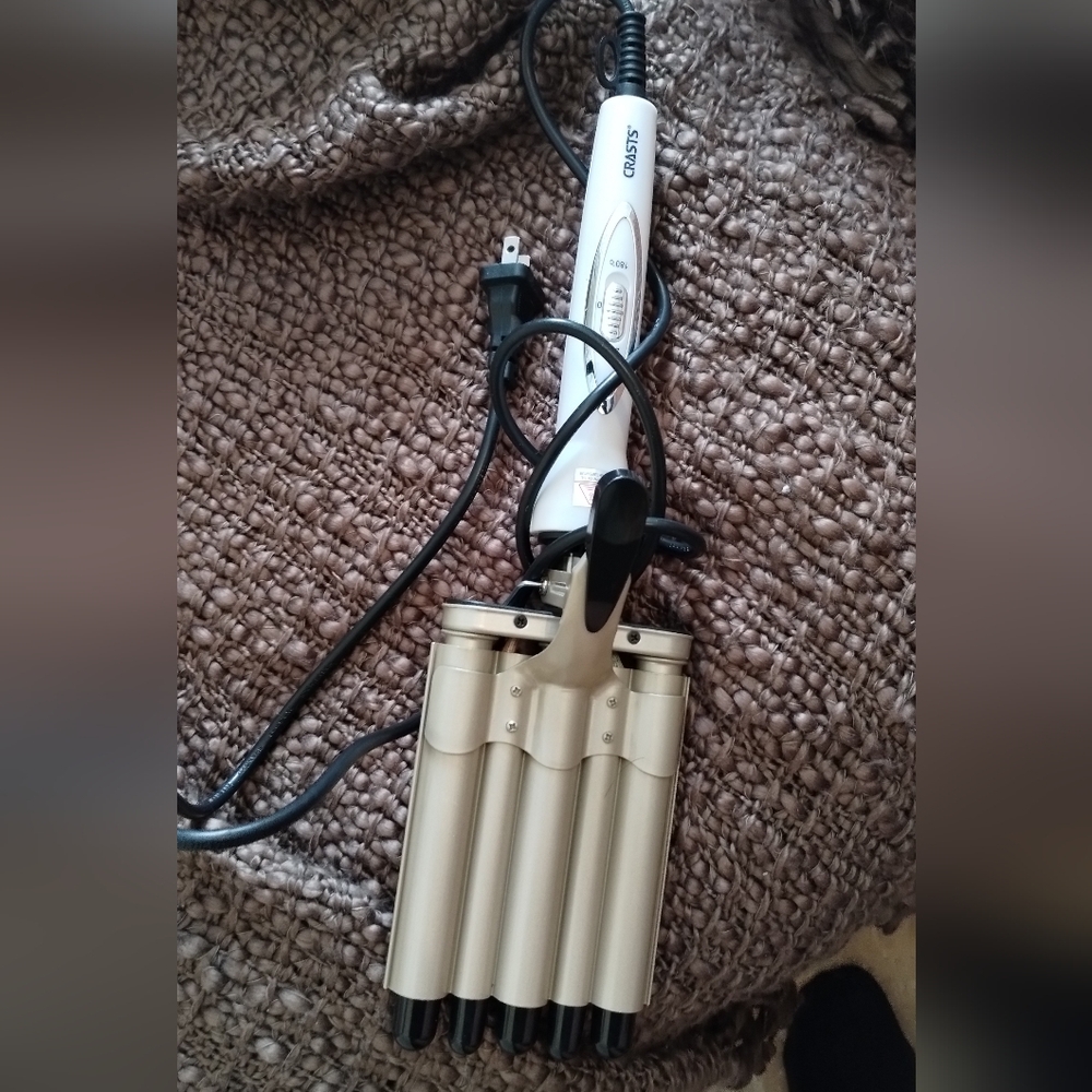 Casts Hair Waver ( NWOT)